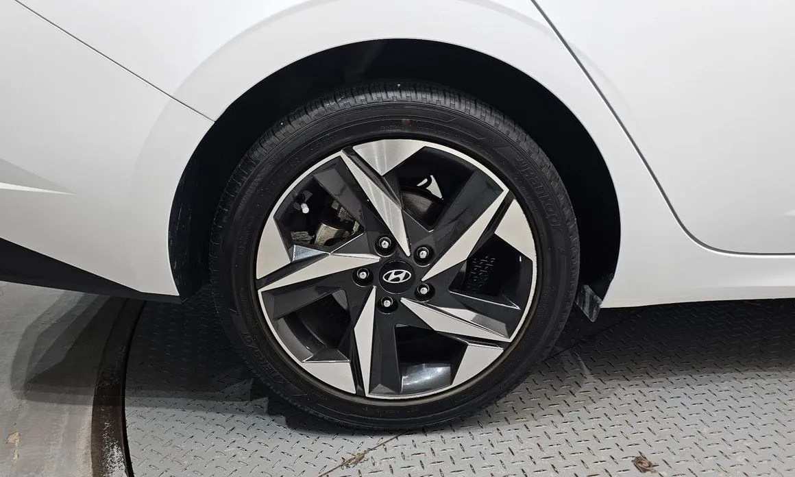Hyundai AVANTE 2022 из KR, фото 9