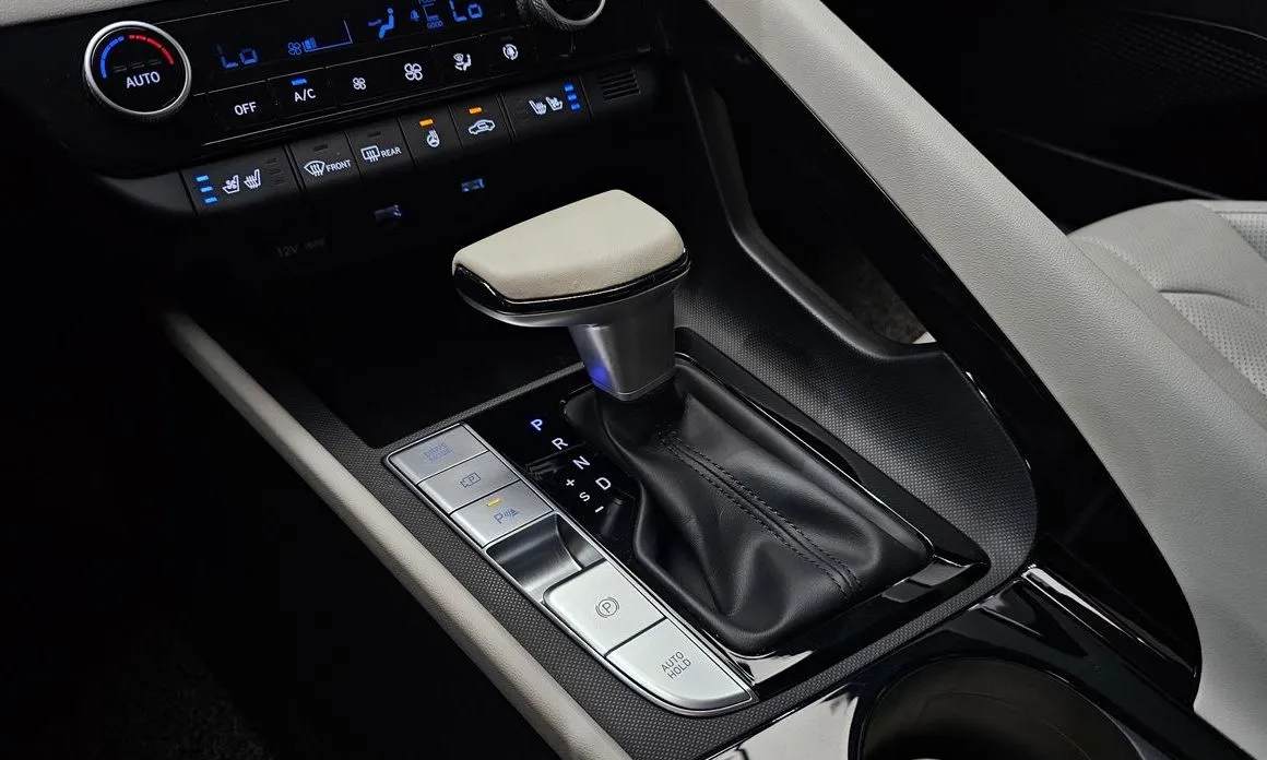 Hyundai AVANTE 2022 из KR, фото 3
