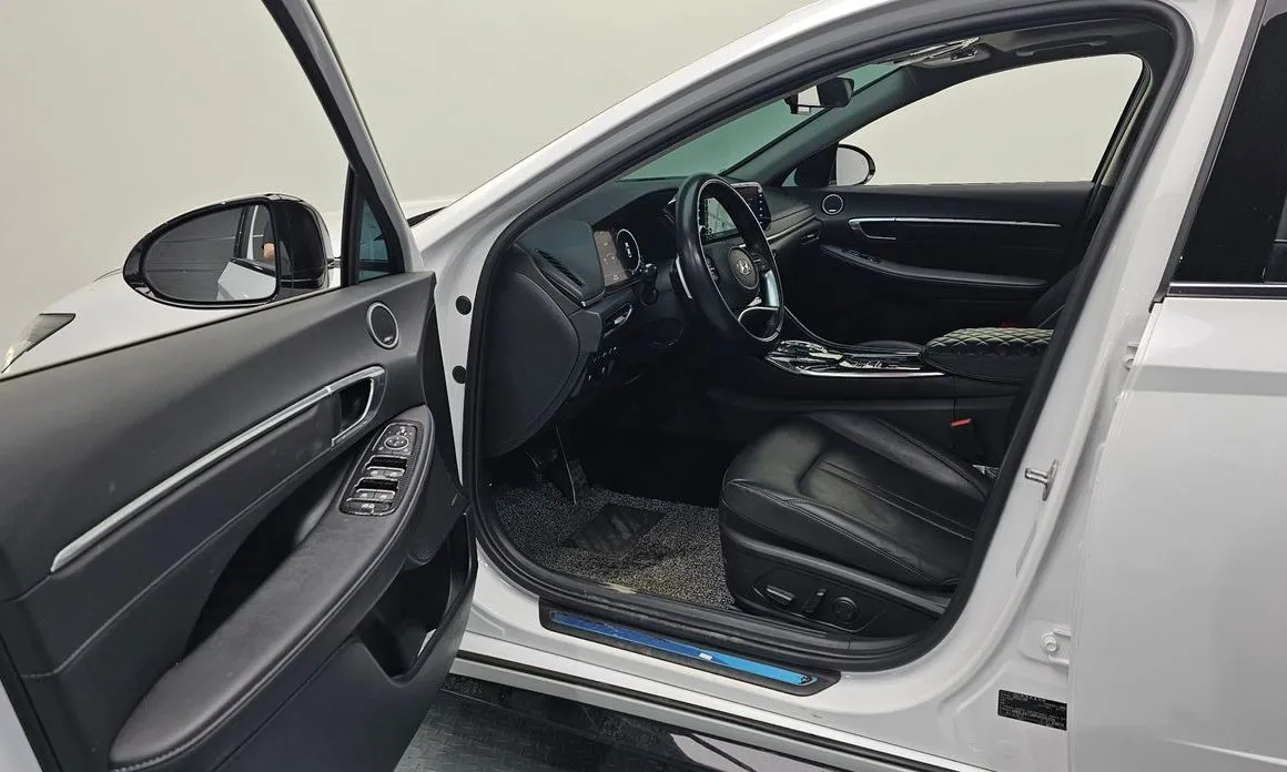 Hyundai Sonata 2023 из KR, фото 2