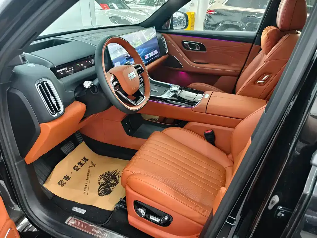 Geely Galaxy M9 — фото 10