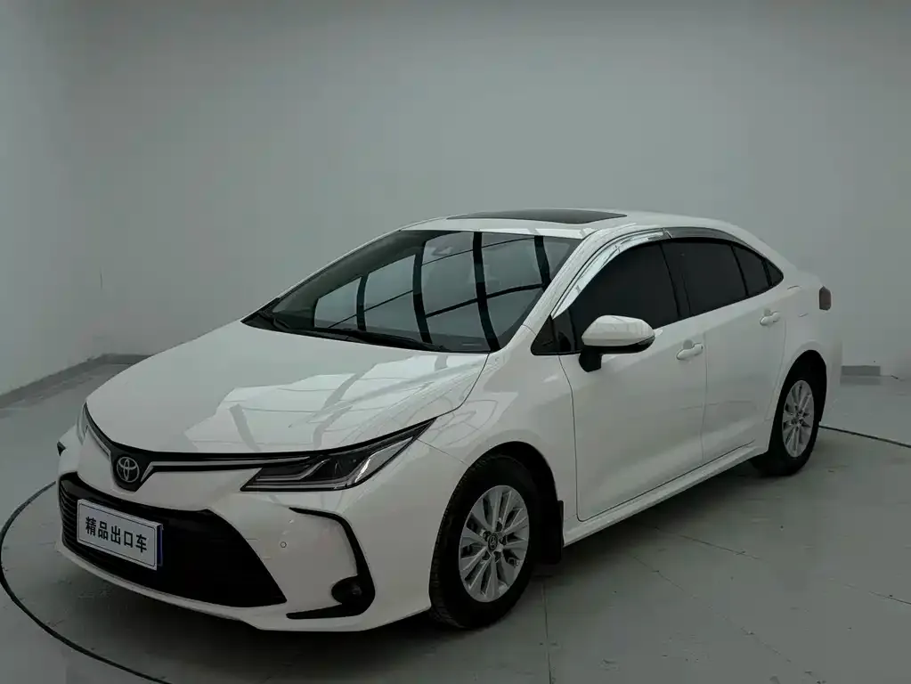 Toyota Corolla — фото 1