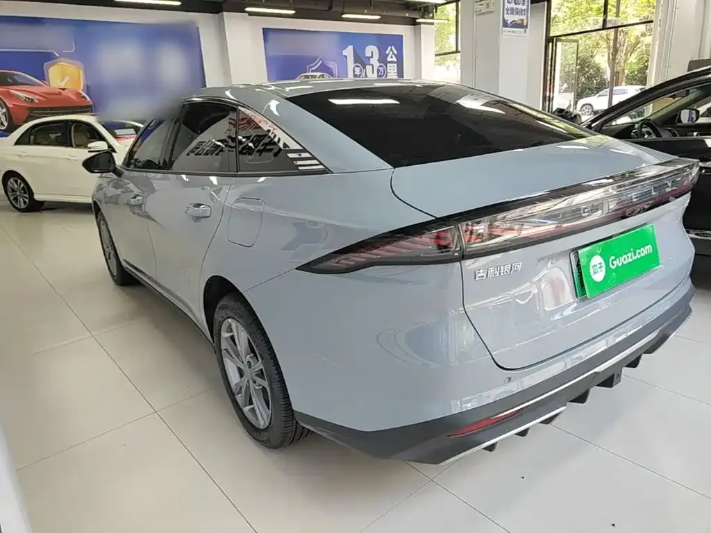 Geely Galaxy L6 — фото 10