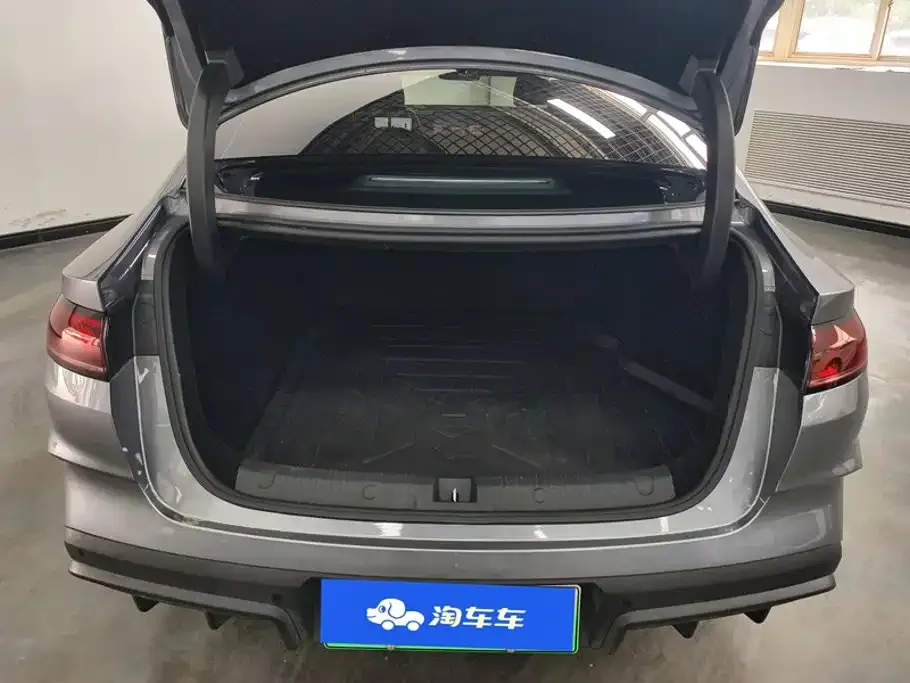 BYD Qin L — фото 6