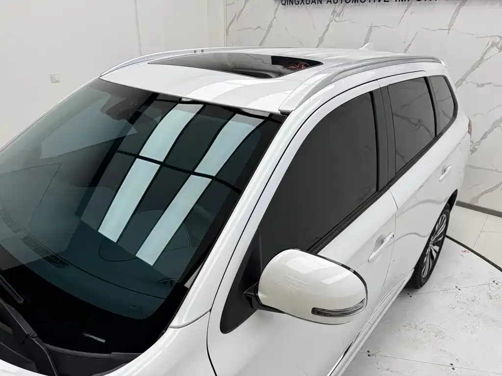 Mitsubishi Outlander — фото 2