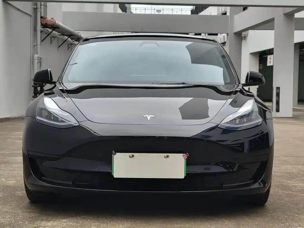Tesla Model 3 — фото 5