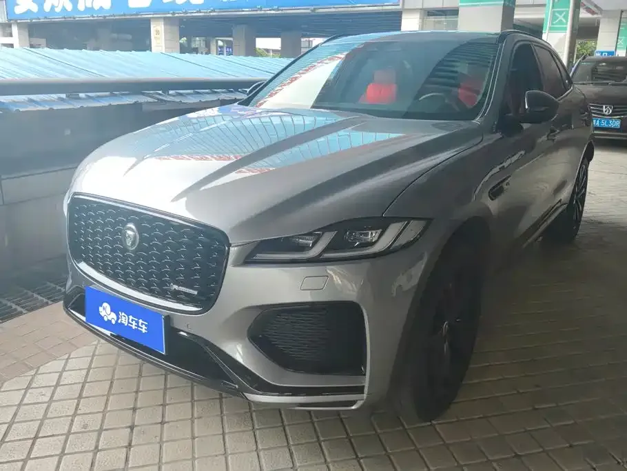 Jaguar F-PACE — фото 1