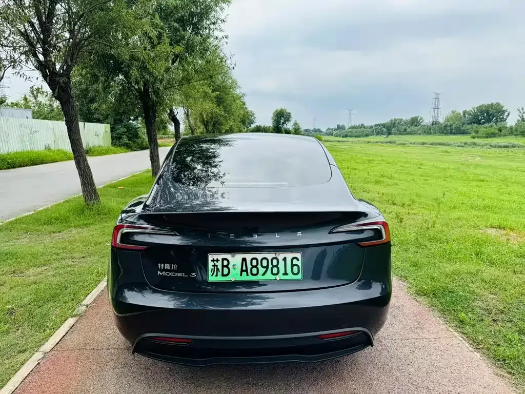 Tesla Model 3 — фото 5