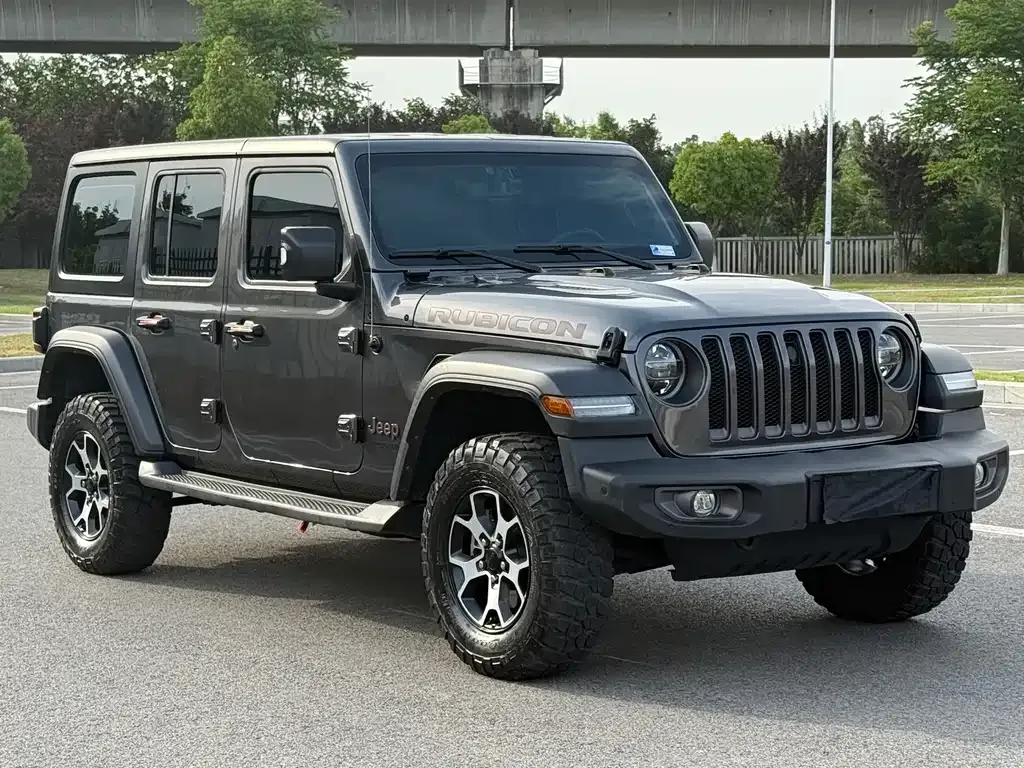 Jeep Wrangler — фото 10