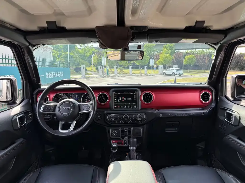Jeep Wrangler — фото 3
