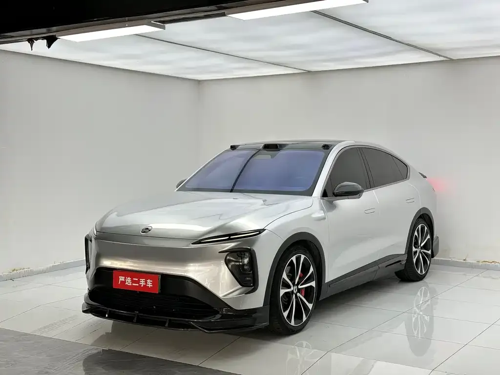 NIO EC7