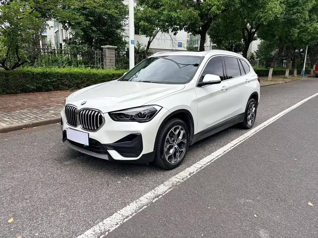 BMW X1 — фото 7