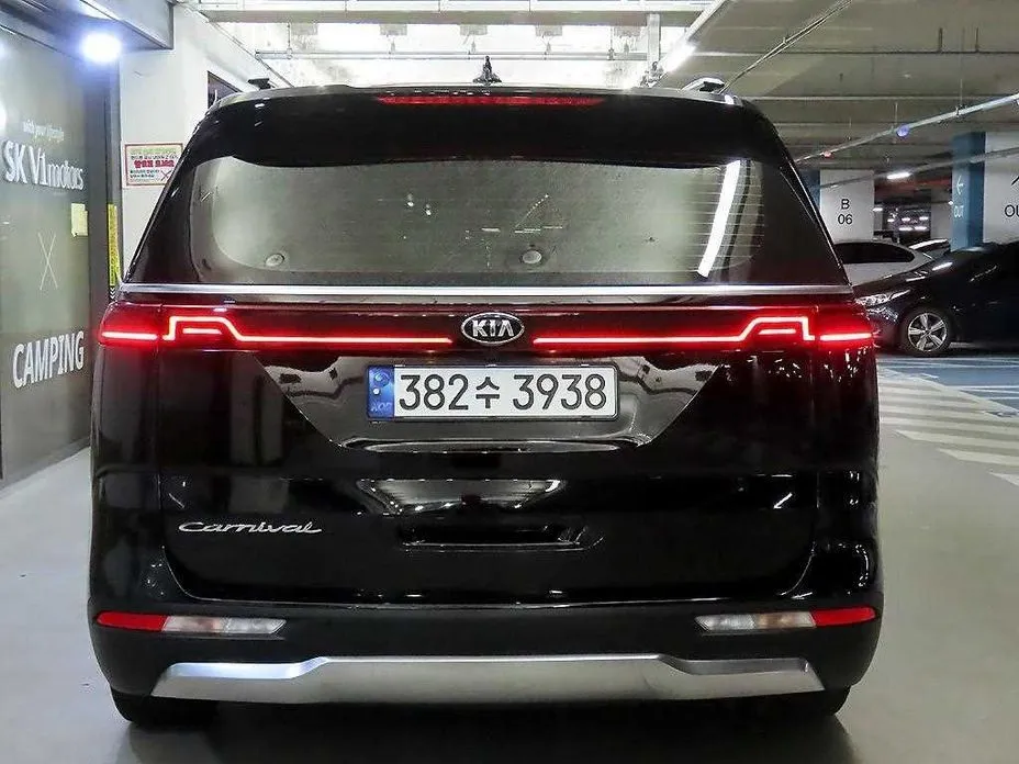 Kia Carnival — фото 9