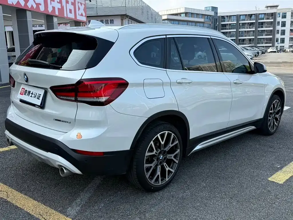 BMW X1 — фото 7