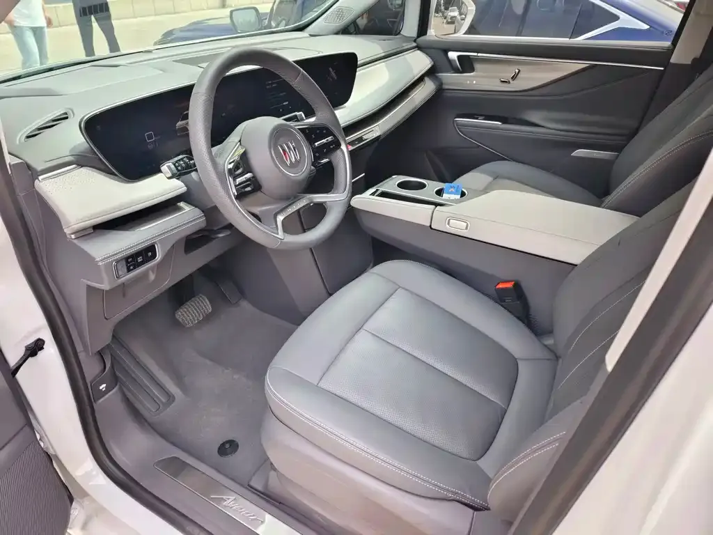 Buick GL8 Hybrid — фото 10