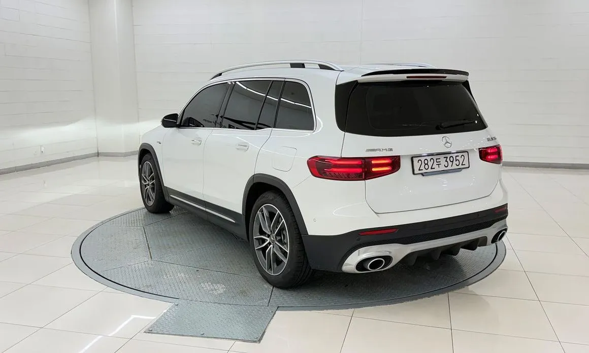 Mercedes-Benz GLB-Class — фото 4