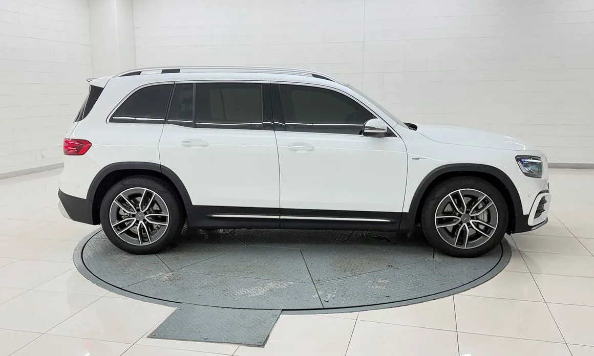 Mercedes-Benz GLB-Class — фото 2