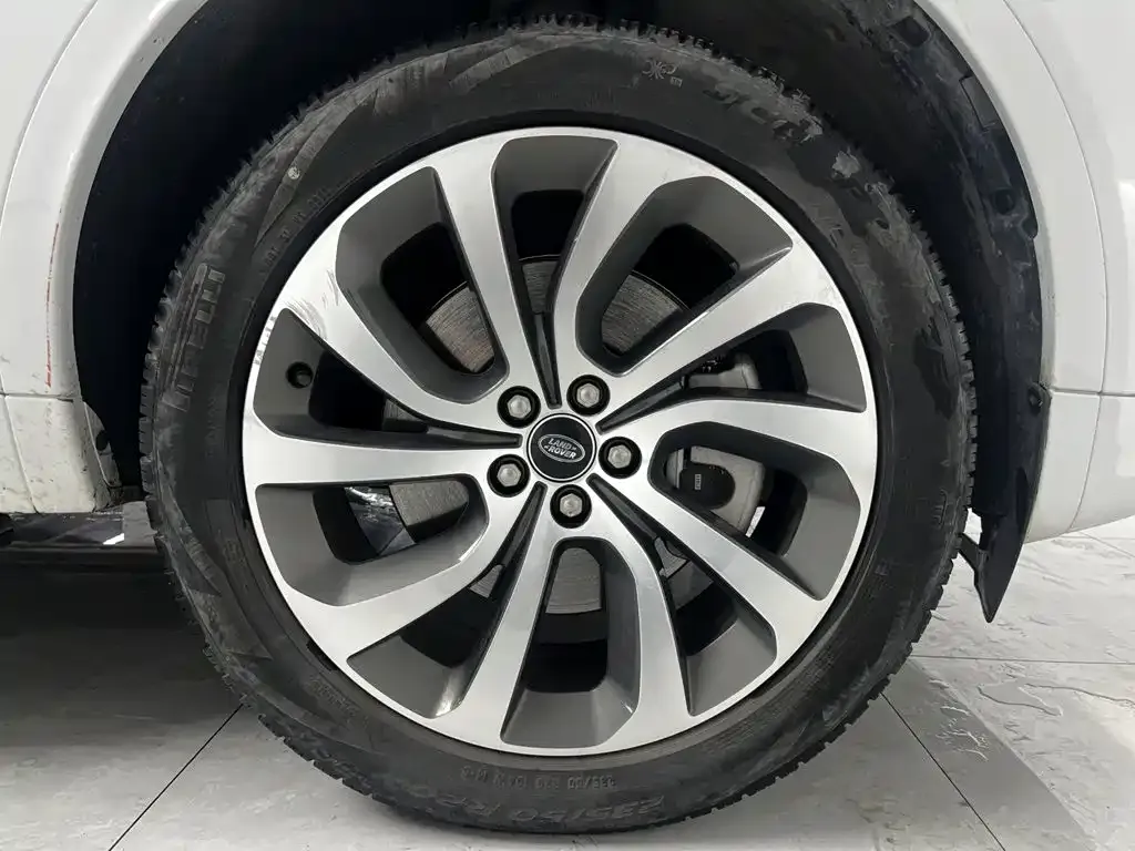 Land Rover Discovery Sport — фото 10