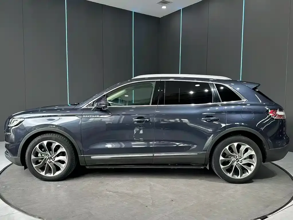 Lincoln Nautilus 2021 из CN, фото 8