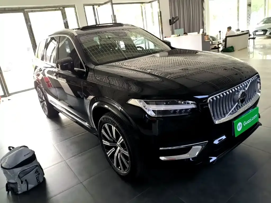 Volvo XC90 — фото 4