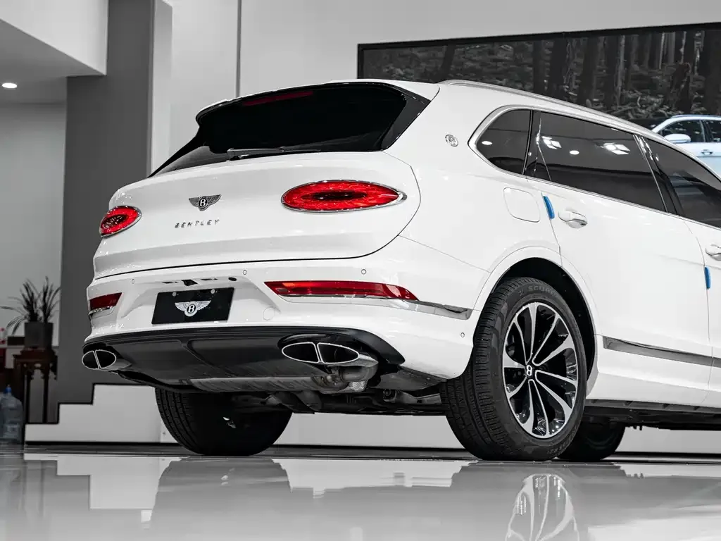 Bentley Bentayga — фото 5