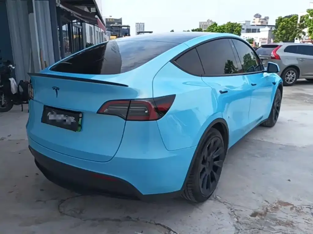 Tesla Model Y — фото 7