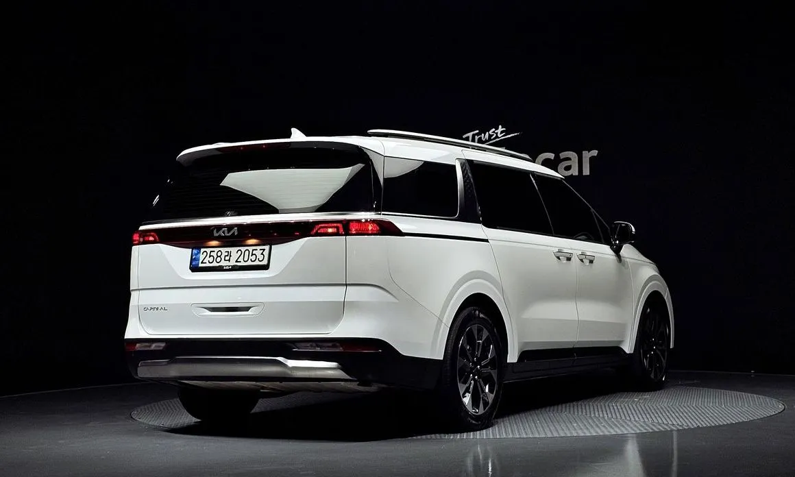 Kia Carnival 2023 из KR, фото 5