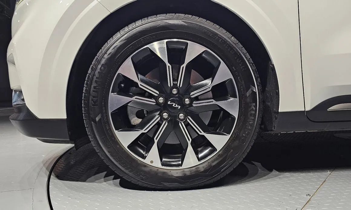 Kia Carnival 2023 из KR, фото 9