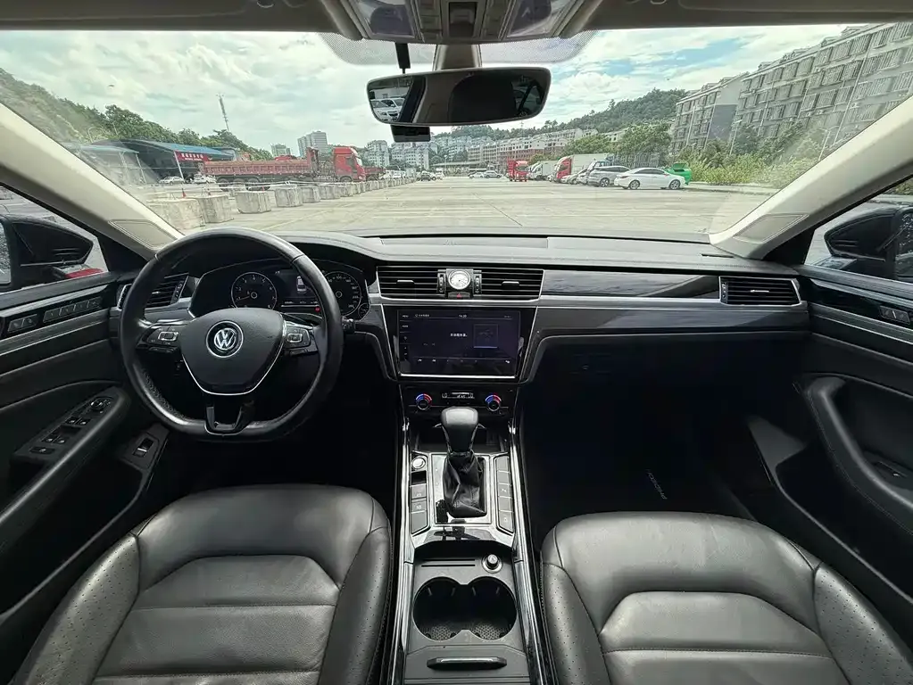 Volkswagen Phideon 2021 из CN, фото 9