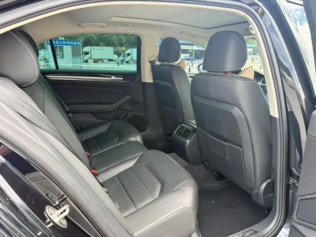 Volkswagen Phideon 2021 из CN, фото 2