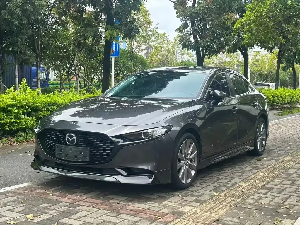 Mazda 3 Axela — фото 1