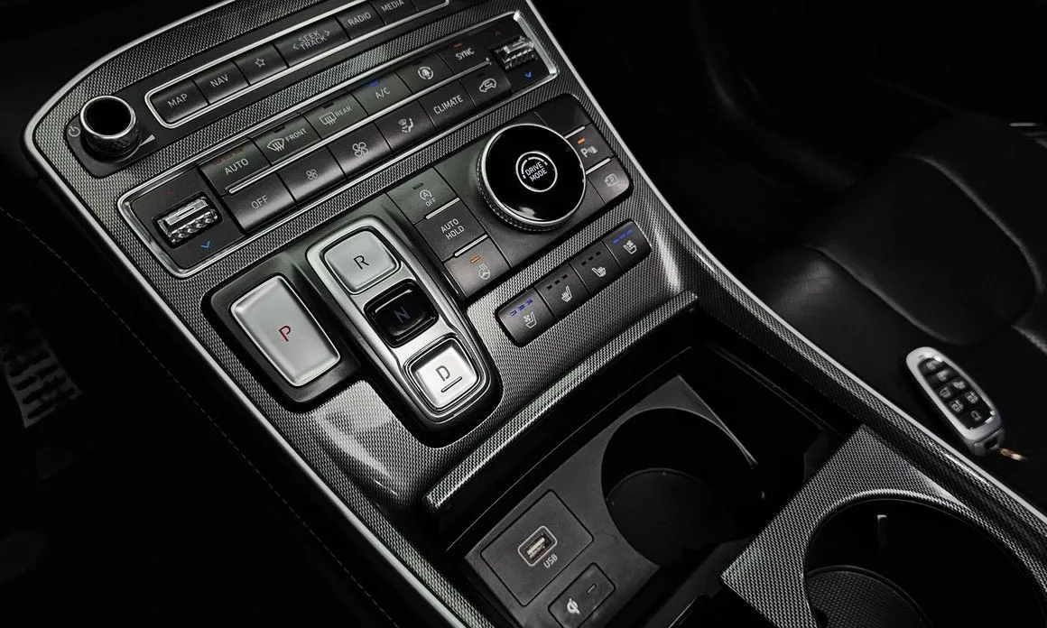 Hyundai Santafe — фото 5