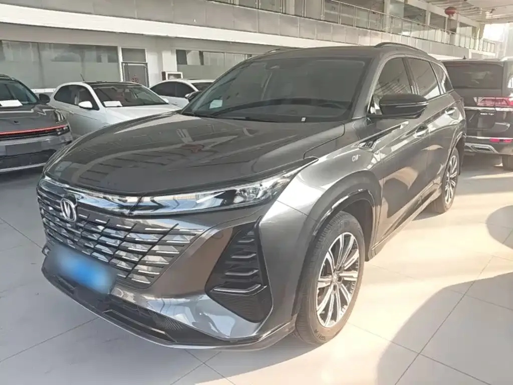 Changan CS75PLUS — фото 1