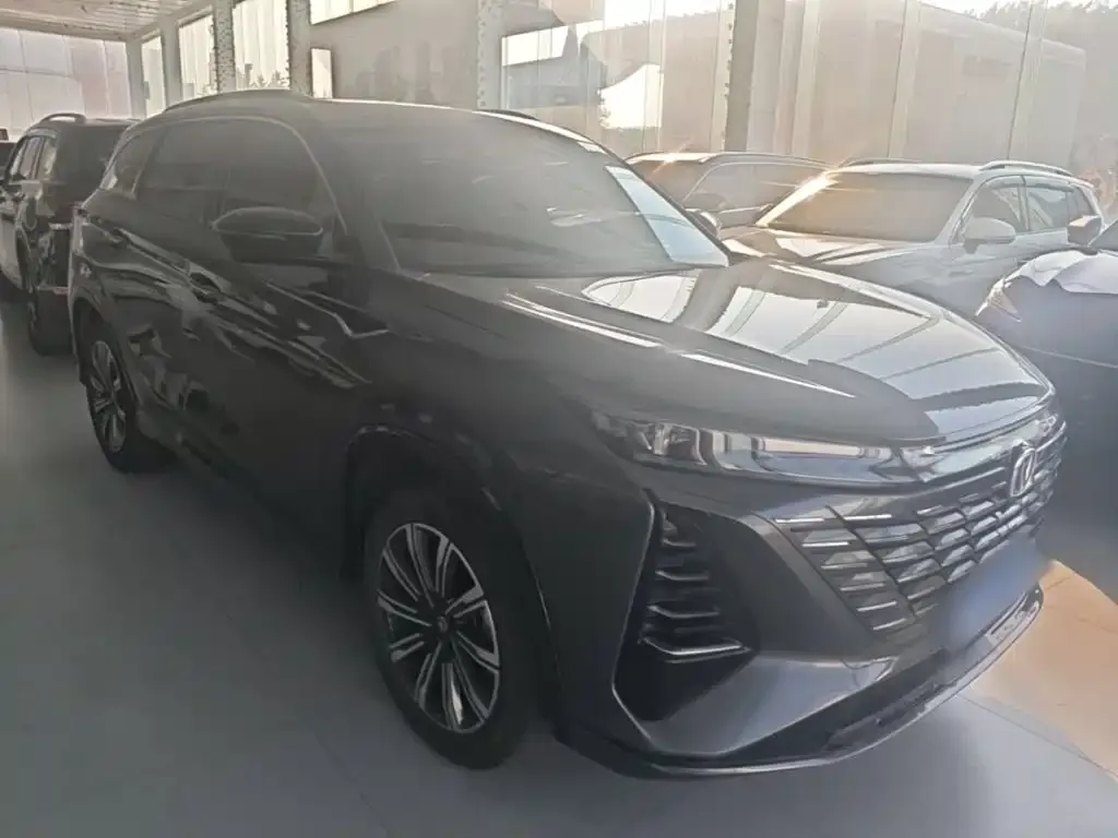 Changan CS75PLUS — фото 9
