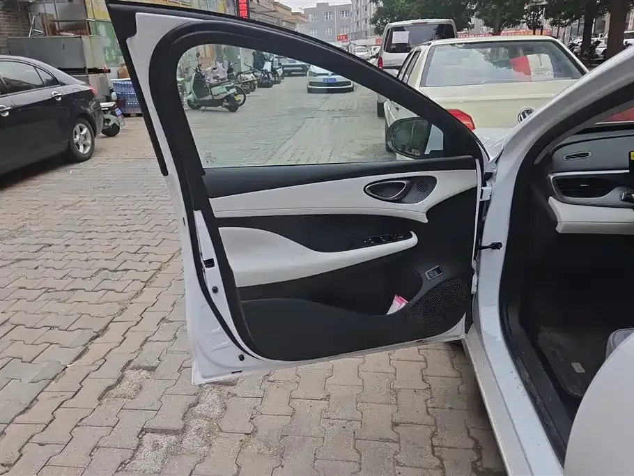 BYD Seal 05 DM-i 2026 из CN, фото 2