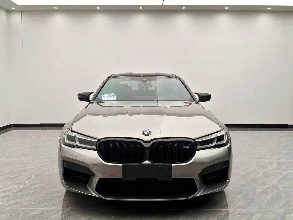 BMW M5 — фото 3