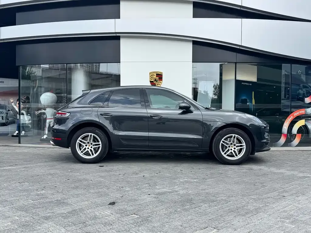 Porsche Macan — фото 10