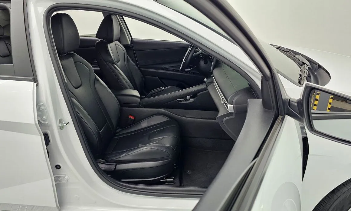 Hyundai AVANTE — фото 7
