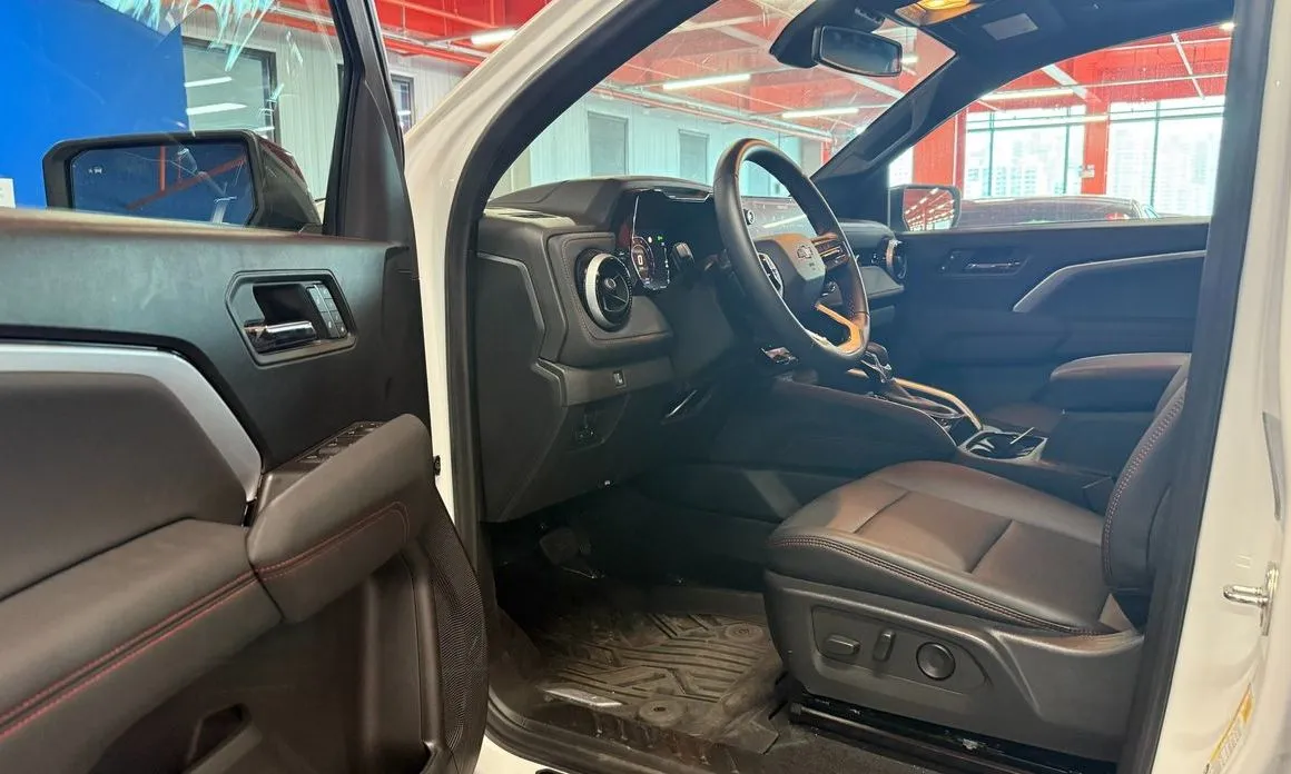 Chevrolet (GM Daewoo) Colorado 2023 из KR, фото 8