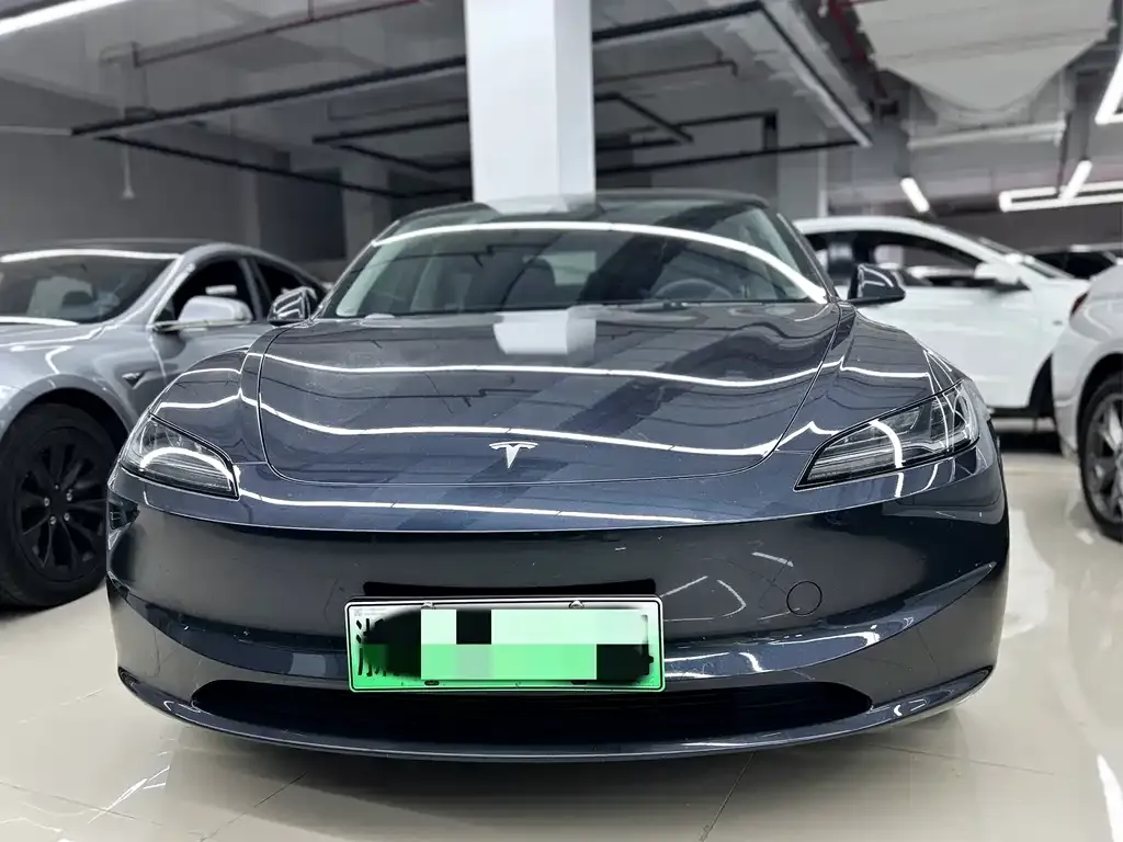 Tesla Model 3 — фото 6