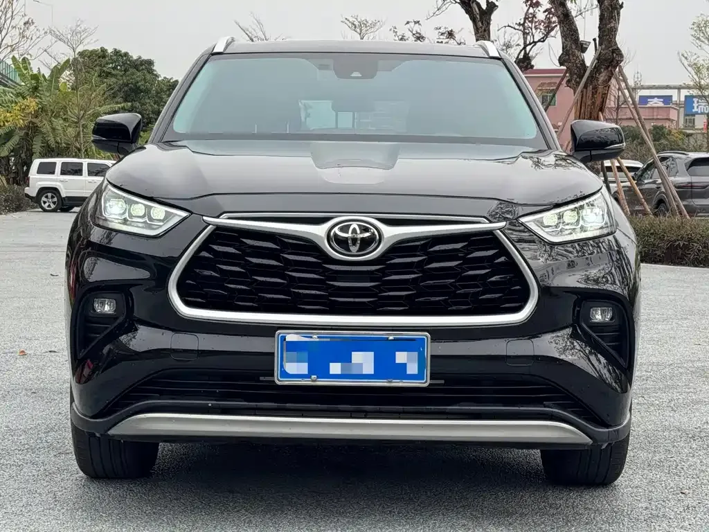 Toyota Highlander — фото 2