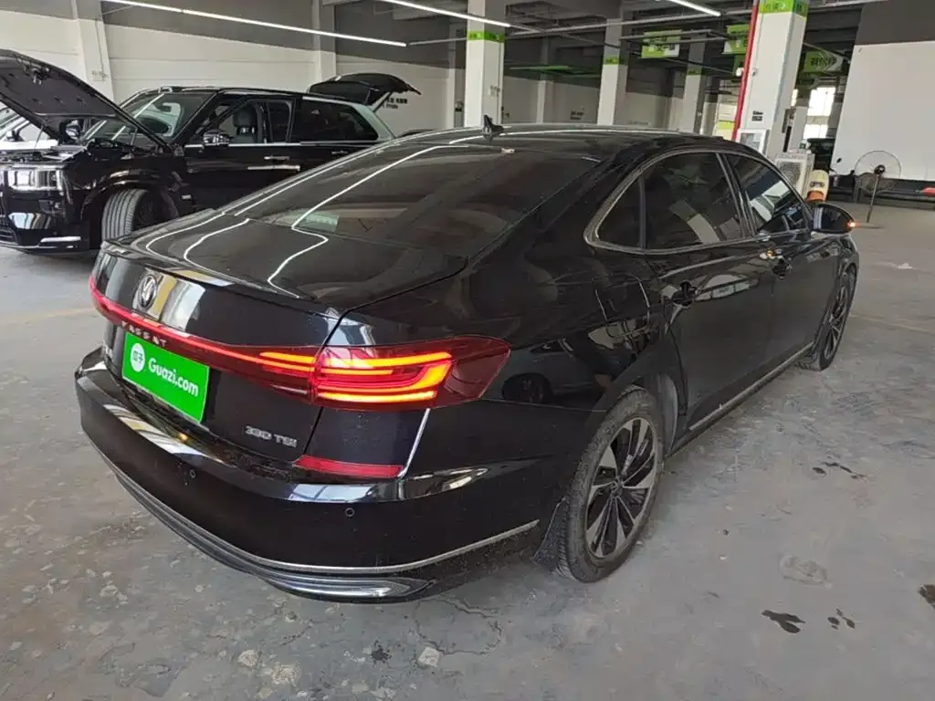 Volkswagen Passat — фото 9