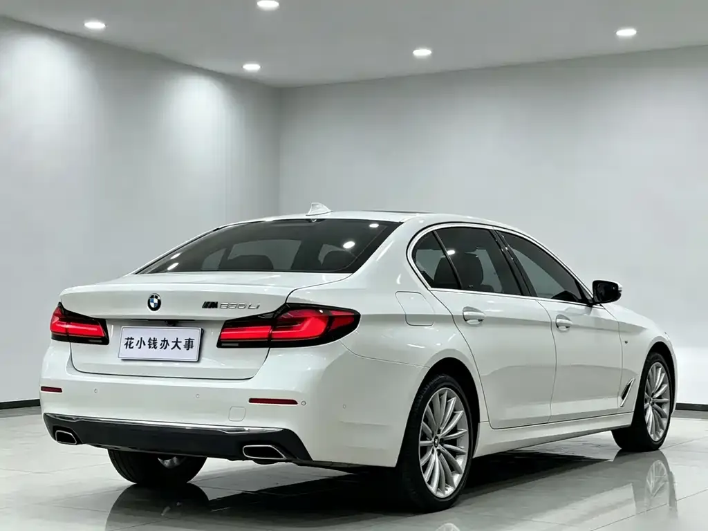 BMW 5 Series — фото 4