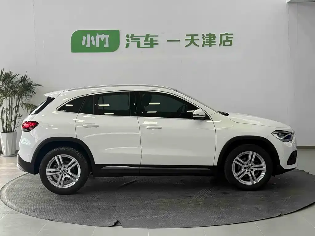 Mercedes-Benz GLA — фото 9