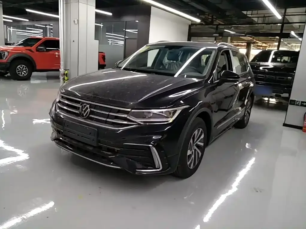 Volkswagen 途观L插电混动 — фото 1