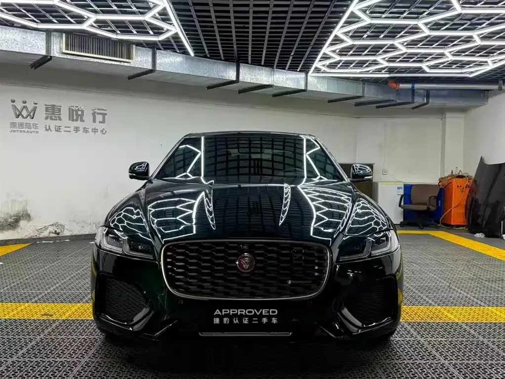 Jaguar XFL — фото 6