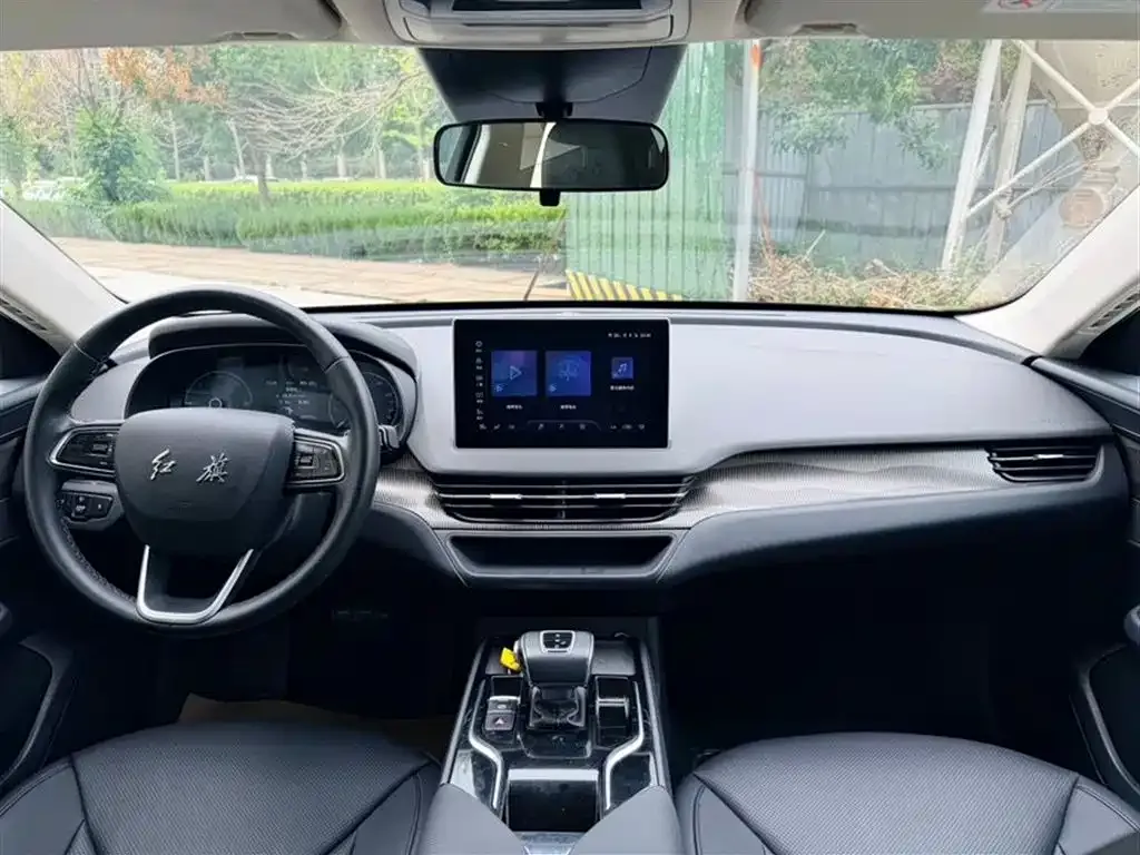 Hongqi E-QM5 — фото 3