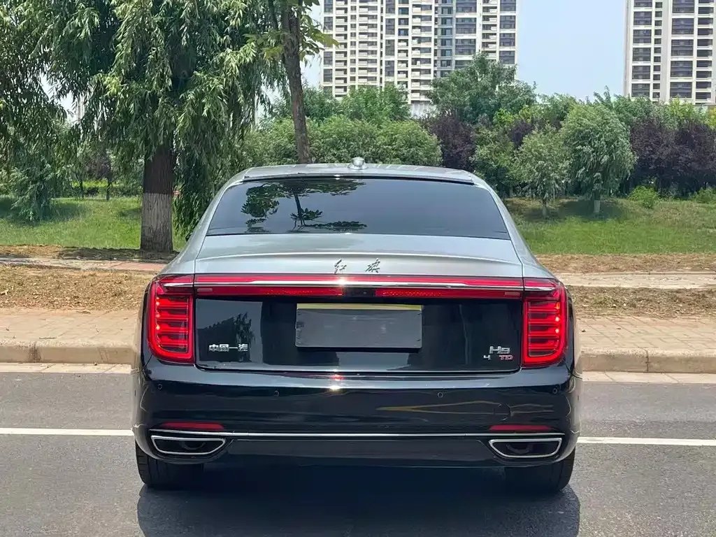 Hongqi H9 — фото 8