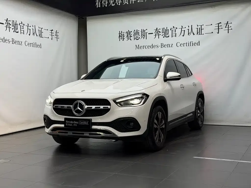 Mercedes-Benz GLA — фото 1