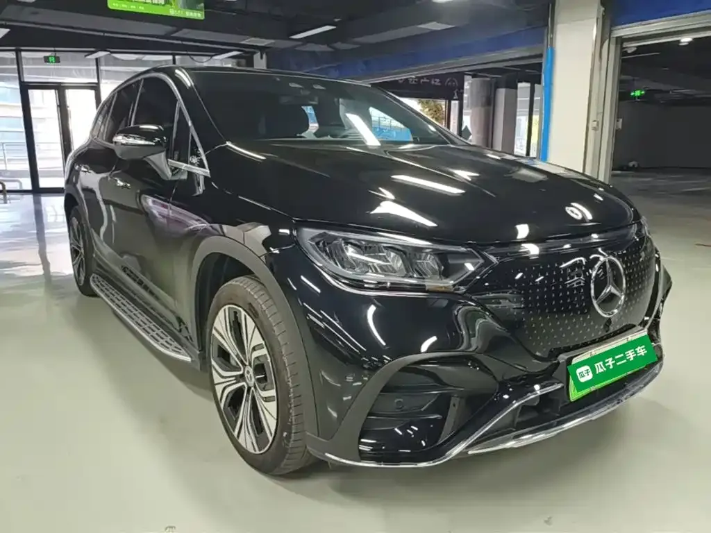 Mercedes-Benz EQE SUV — фото 10