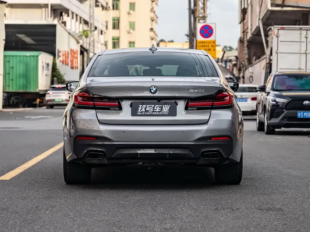 BMW 5 Series (Import) — фото 10